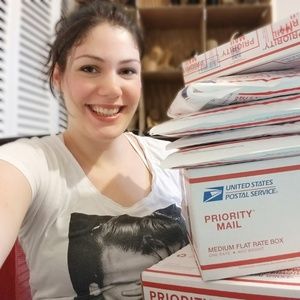 Meet your Posher, Leah